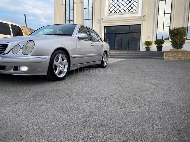 Mercedes E 270 2001, 331,000 km - 2.7 л - Bakı