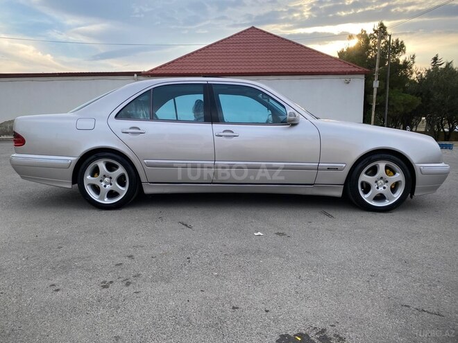 Mercedes E 270 2001, 331,000 km - 2.7 л - Bakı