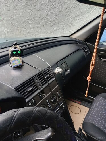 Mercedes C 180 1994, 520,678 km - 1.8 l - Bakı