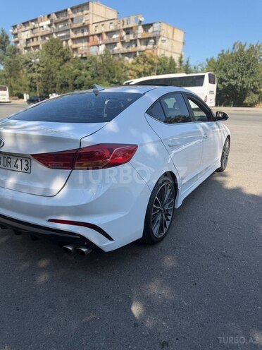 Hyundai Elantra 2018, 136,000 km - 1.6 l - Bakı