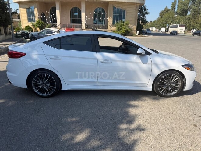 Hyundai Elantra 2018, 136,000 km - 1.6 l - Bakı