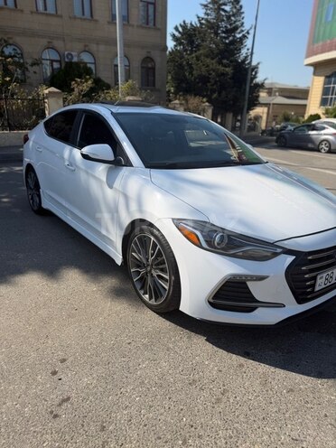 Hyundai Elantra 2018, 136,000 km - 1.6 l - Bakı