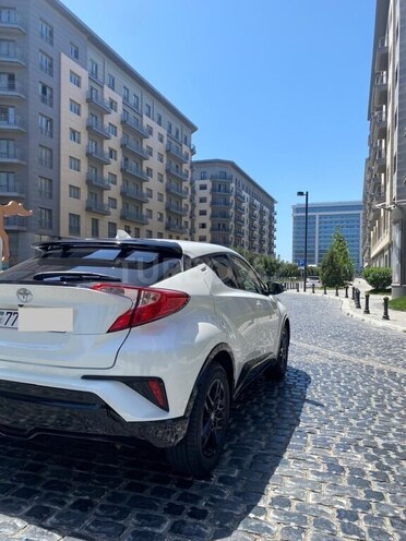 Toyota C-HR 2020, 99,000 km - 2.0 л - Bakı