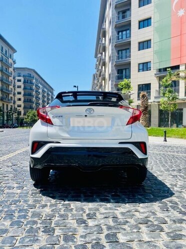 Toyota C-HR 2020, 99,000 km - 2.0 л - Bakı