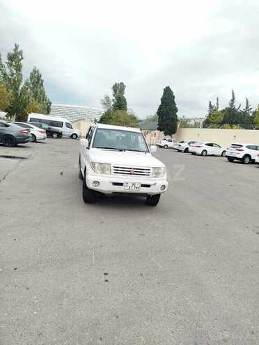 Mitsubishi Pajero io 1999, 297,400 km - 1.8 л - Bakı