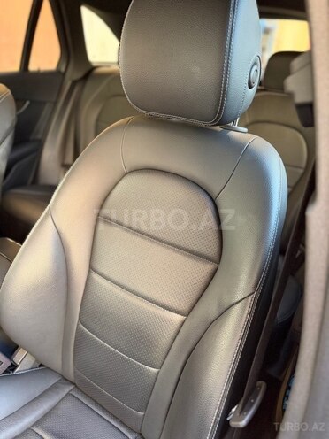 Mercedes GLC 300 4MATIC 2018, 95,000 km - 2.0 l - Bakı