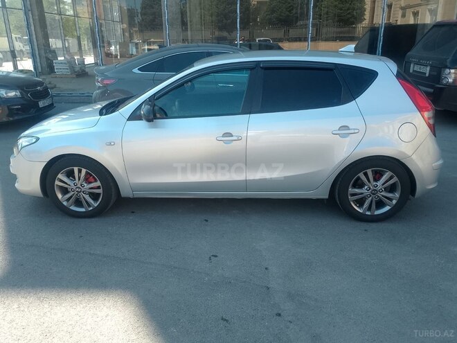 Hyundai i30 2009, 274,630 km - 1.4 л - Bakı