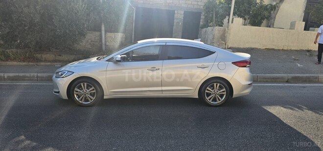 Hyundai Avante 2016, 203,000 km - 1.6 l - Bakı
