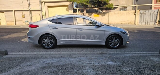 Hyundai Avante 2016, 203,000 km - 1.6 l - Bakı