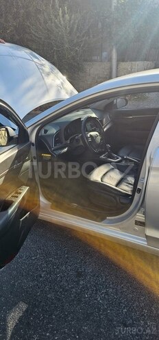 Hyundai Avante 2016, 203,000 km - 1.6 l - Bakı