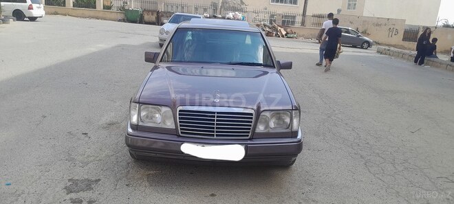 Mercedes 220 E 1993, 365,000 km - 2.2 l - Bakı