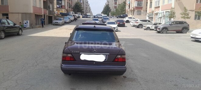 Mercedes 220 E 1993, 365,000 km - 2.2 l - Bakı