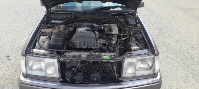 Mercedes 220 E 1993, 365,000 km - 2.2 l - Bakı