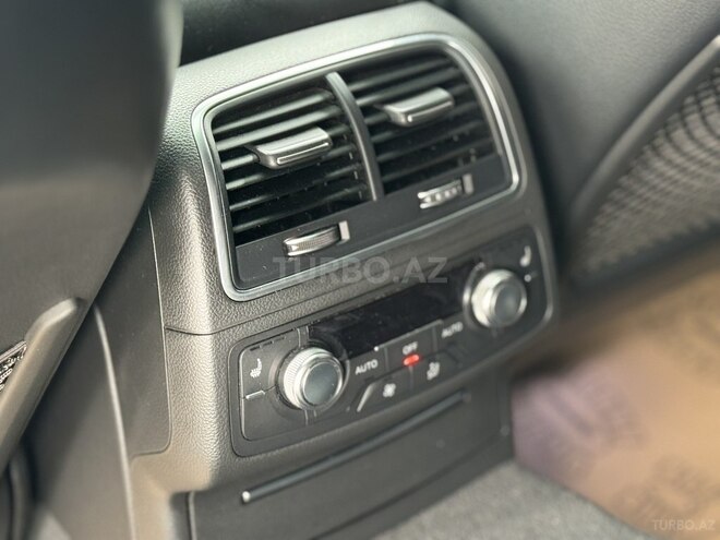 Audi A6 2015, 130,000 km - 3.0 l - Bakı