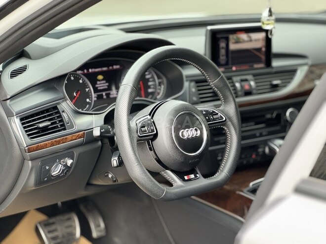 Audi A6 2015, 130,000 km - 3.0 l - Bakı