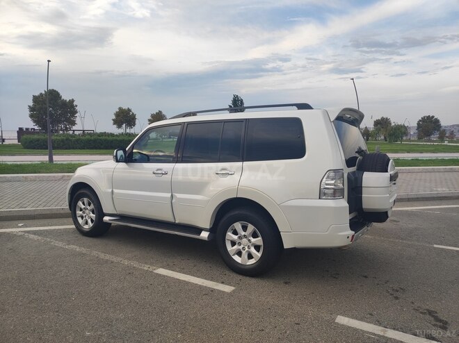 Mitsubishi Pajero 2011, 208,657 km - 3.5 l - Bakı