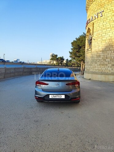 Hyundai Elantra 2019, 129,837 km - 2.0 l - Bakı