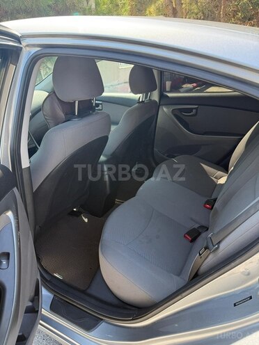 Hyundai Elantra 2015, 215,000 km - 1.8 l - Bakı