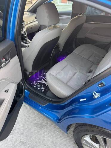 Hyundai Elantra 2016, 215,652 km - 1.6 l - Sumqayıt