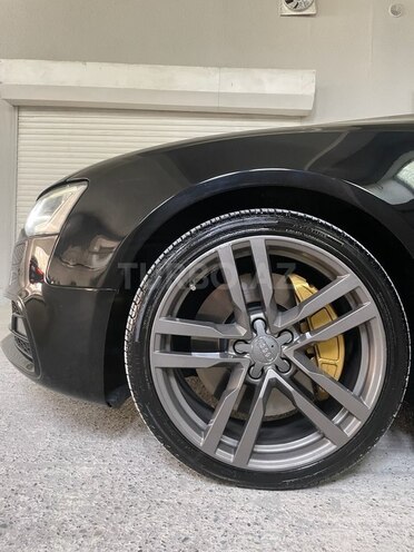 Audi A5 2013, 182,000 km - 2.0 л - Bakı