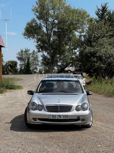 Mercedes C 240 2000, 440,000 km - 2.6 l - Qazax