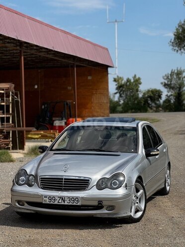 Mercedes C 240 2000, 440,000 km - 2.6 l - Qazax