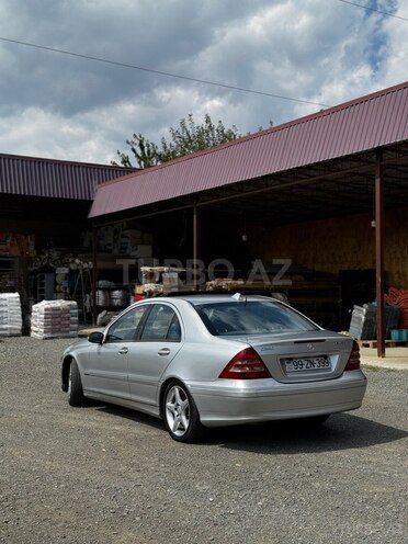 Mercedes C 240 2000, 440,000 km - 2.6 l - Qazax