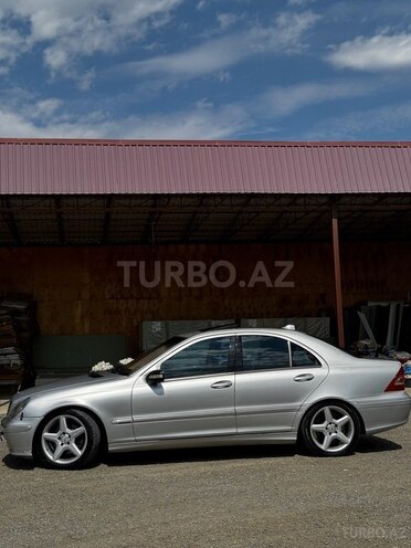 Mercedes C 240 2000, 440,000 km - 2.6 l - Qazax