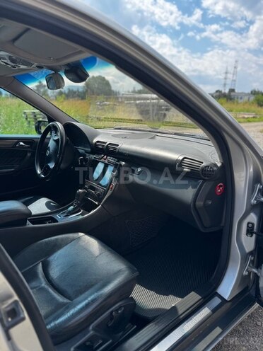 Mercedes C 240 2000, 440,000 km - 2.6 l - Qazax
