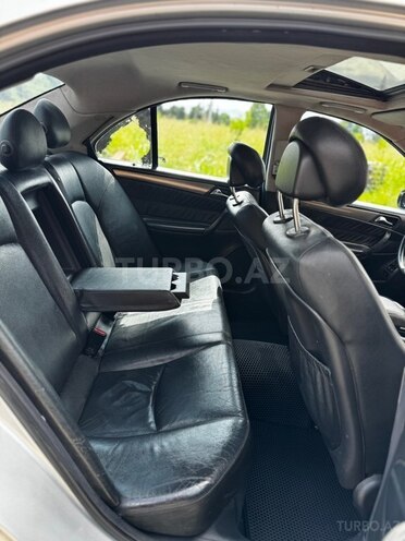Mercedes C 240 2000, 440,000 km - 2.6 l - Qazax