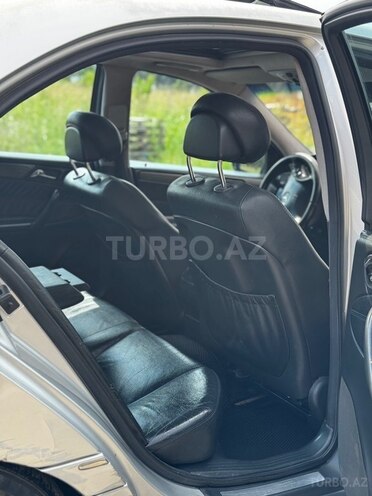Mercedes C 240 2000, 440,000 km - 2.6 l - Qazax