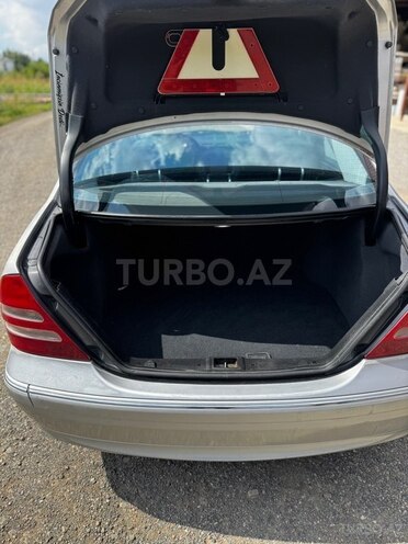 Mercedes C 240 2000, 440,000 km - 2.6 l - Qazax