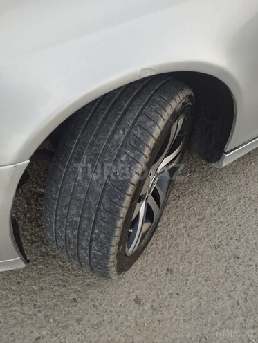 Mercedes E 270 2002, 465,000 km - 2.7 l - Biləsuvar