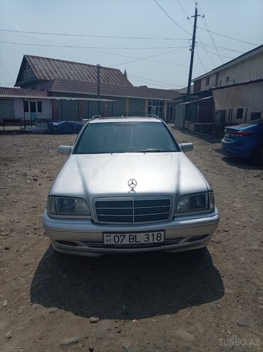 Mercedes C 220 2000, 670,050 km - 2.2 l - Astara