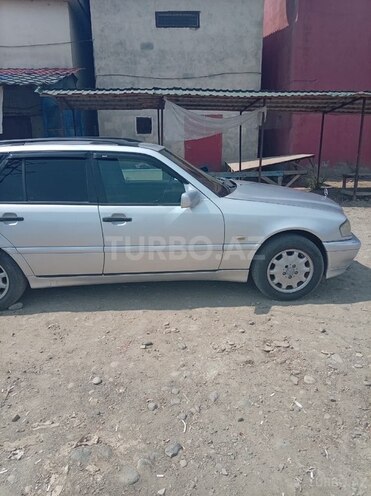 Mercedes C 220 2000, 670,050 km - 2.2 l - Astara