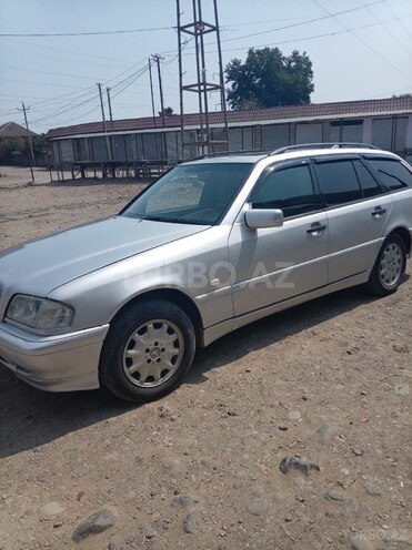 Mercedes C 220 2000, 670,050 km - 2.2 l - Astara