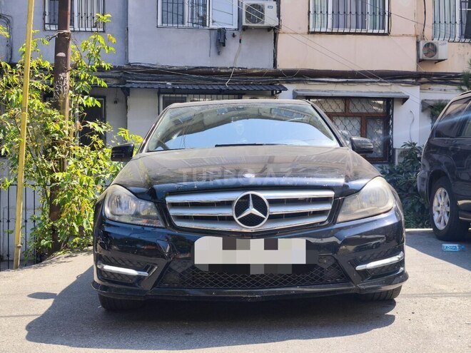 Mercedes C 250 2014, 260,000 km - 1.8 l - Bakı