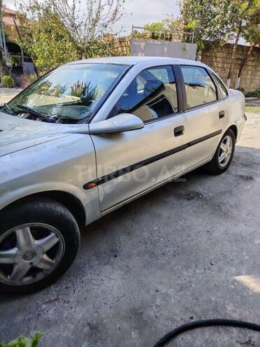 Opel Vectra 1997, 651,052 km - 1.8 l - Beyləqan