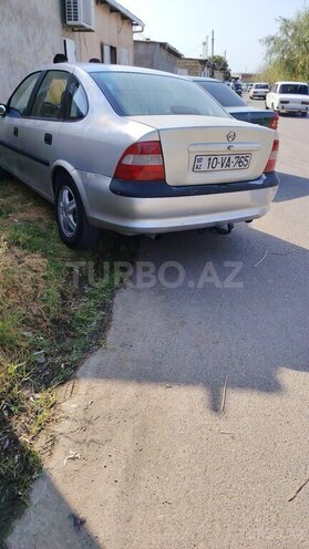 Opel Vectra 1997, 651,052 km - 1.8 l - Beyləqan