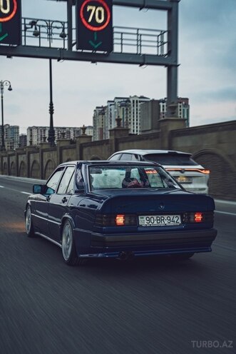 Mercedes 190 1992, 237,000 km - 2.0 л - Bakı