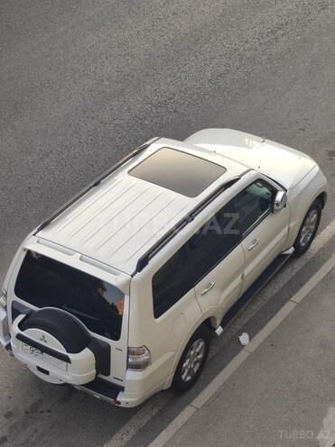 Mitsubishi Pajero 2011, 208,657 km - 3.5 l - Bakı