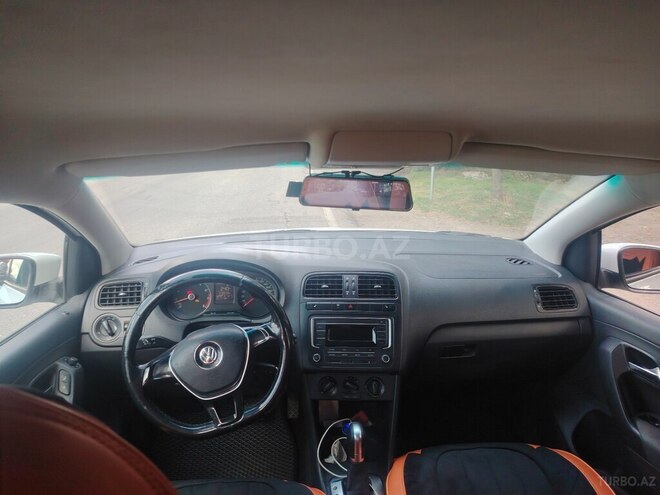Volkswagen Polo 2018, 210,285 km - 1.6 л - Qusar