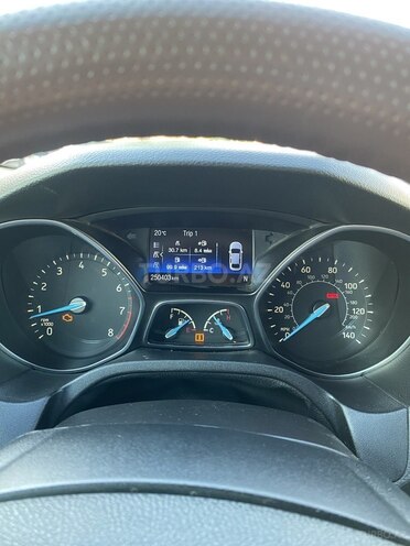 Ford Focus 2015, 254,000 km - 1.0 л - Bakı