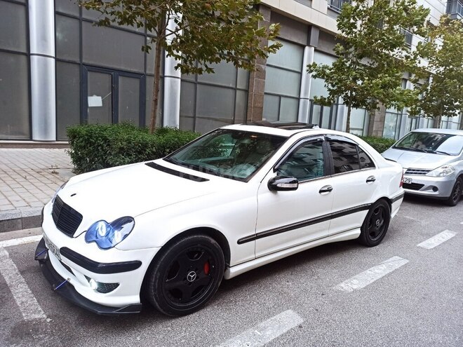 Mercedes C 230 2005, 256,000 km - 1.8 l - Bakı