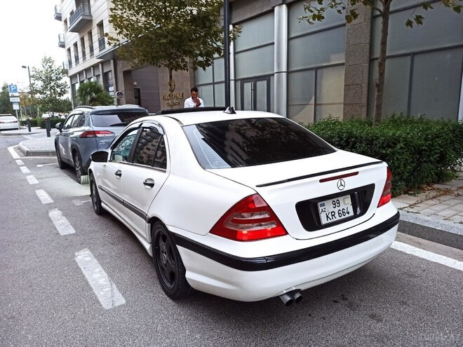 Mercedes C 230 2005, 256,000 km - 1.8 l - Bakı