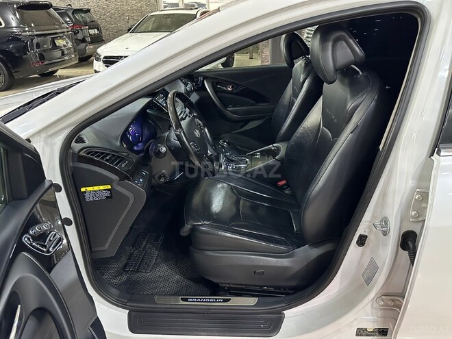 Hyundai Grandeur 2015, 175,000 km - 2.2 л - Bakı