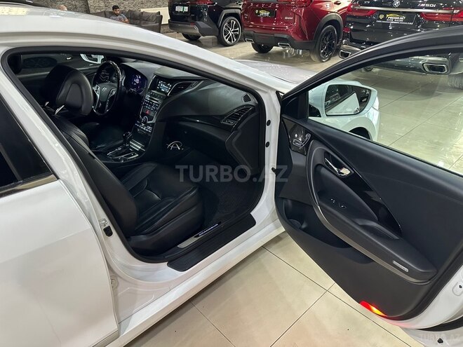 Hyundai Grandeur 2015, 175,000 km - 2.2 л - Bakı