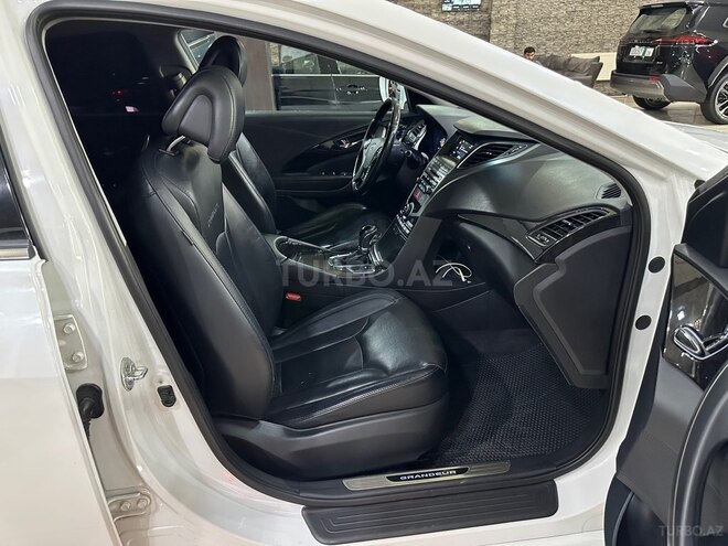 Hyundai Grandeur 2015, 175,000 km - 2.2 л - Bakı