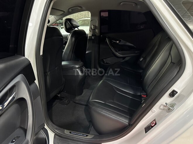 Hyundai Grandeur 2015, 175,000 km - 2.2 л - Bakı
