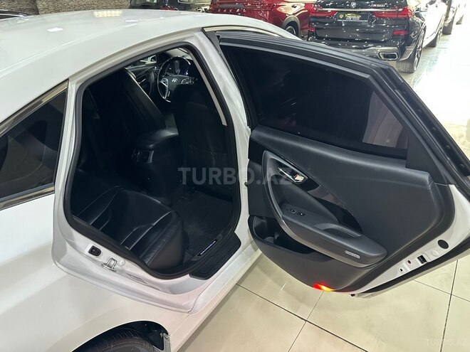 Hyundai Grandeur 2015, 175,000 km - 2.2 л - Bakı